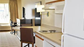 Fridge, microwave, stovetop, toaster