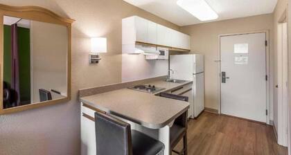 2 Queen Beds | Smoking, Kitchen