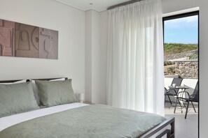 Room - NISIS II – Urban Loft Surrounded by Nature (Perani)