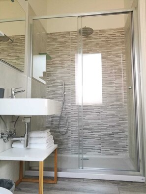 Double or Twin Room, Garden View | Bathroom - Bianca Room (Lippo)