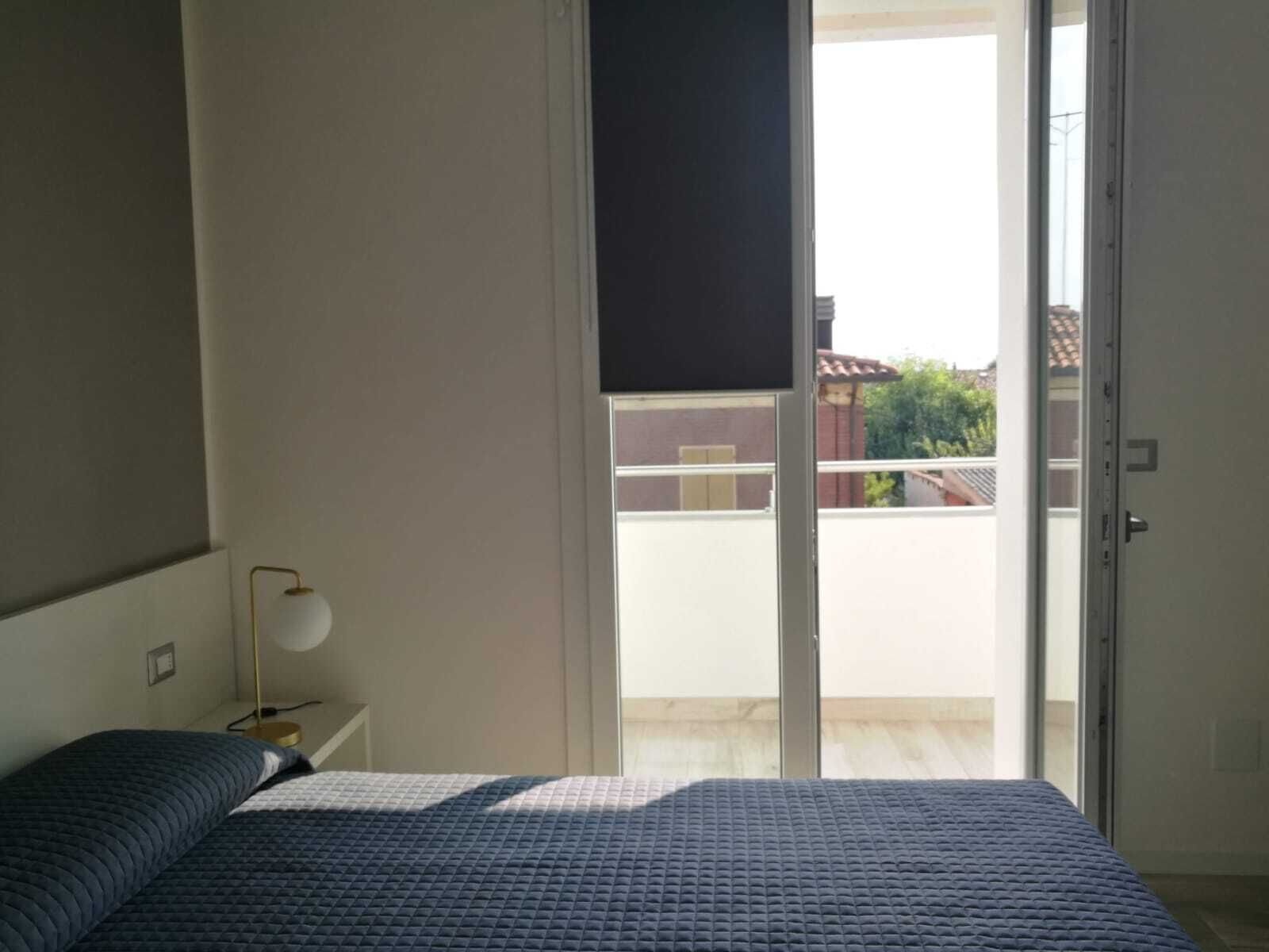 Dobbeltværelse med dobbeltseng eller 2 enkeltsenge - udsigt til have