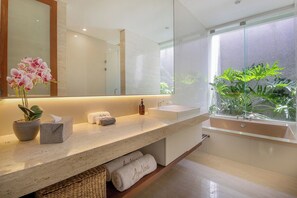 Villa, 5 Bedrooms | Bathroom - Villa Ayunoa (Seminyak)