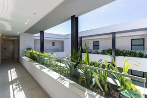 Property grounds - Seabreeze Studio - View, Prom, Wifi (Cape Town)