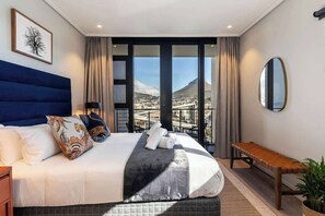 1 bedroom, iron/ironing board, WiFi, bed sheets - Cocoon - Luxe hideaway w/ breathtaking views (Cape Town)