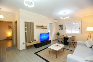 Familienapartment, Mehrere Schlafzimmer (Bella Casa) | Wohnbereich
