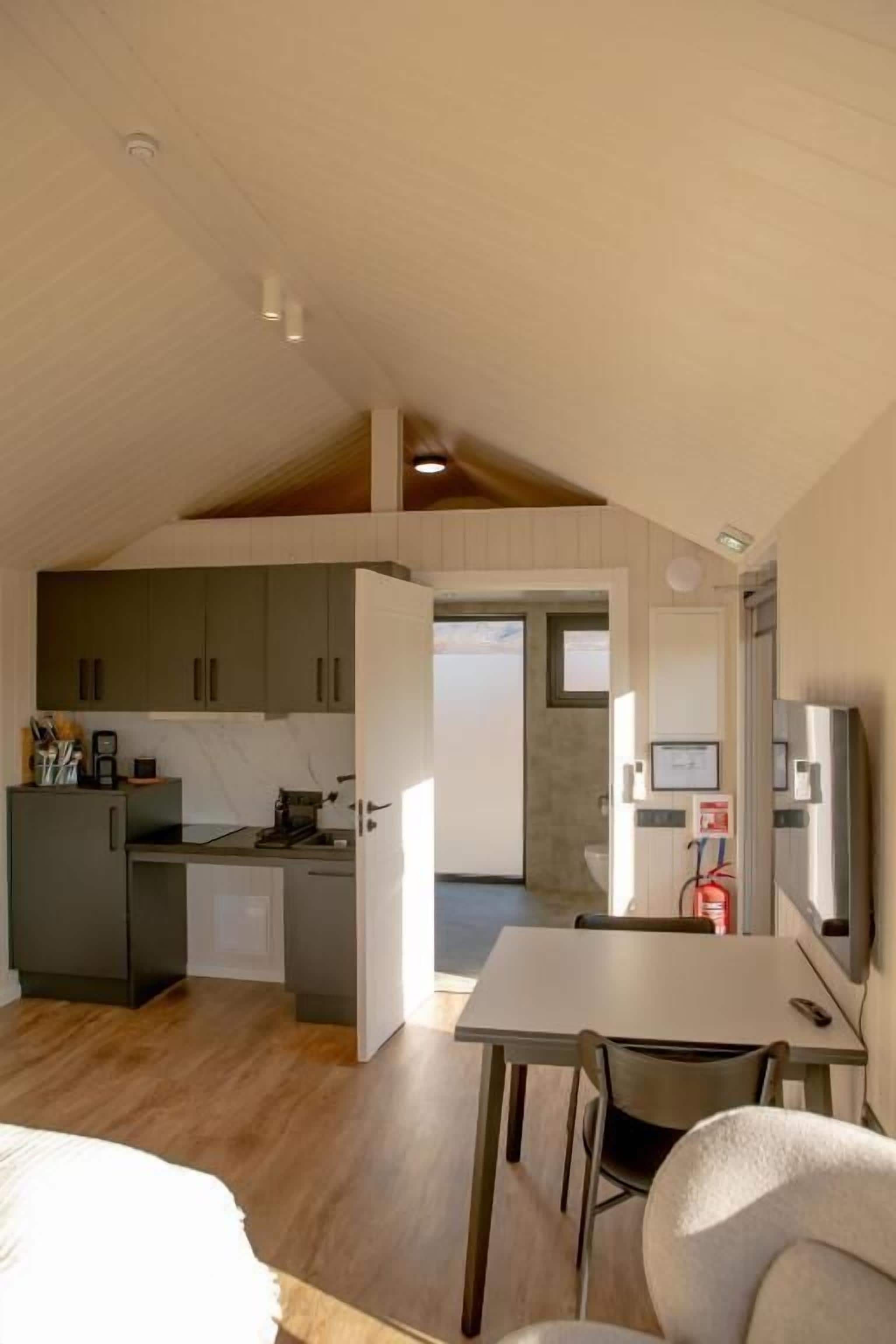 Private kitchenette