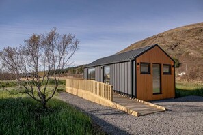 Comfort Chalet, Hill View | Exterior - Golden Circle Cabins (Laugarvatn)