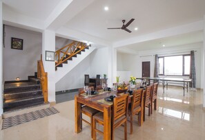 Dining - Alaya Stays Querencia 5BHK with HillView (Ganol)