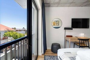 Iron/ironing board, WiFi, bed sheets - Seaside Style - A/C, Wi-fi, pool, Prom (Cape Town)