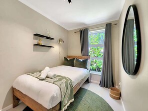 2 habitaciones, tabla de planchar con plancha, wifi y ropa de cama 