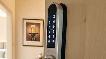 Standaard driepersoonskamer, uitzicht op de stad