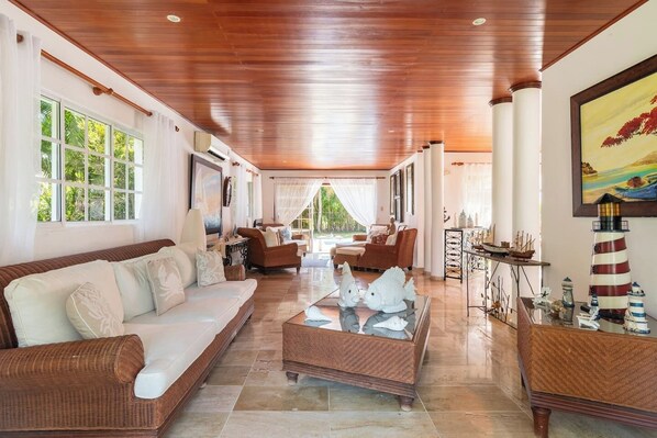 TV - Private Villa w/ Pool &Daily Cleaning| Sleeps 12 (San Pedro de Macoris)