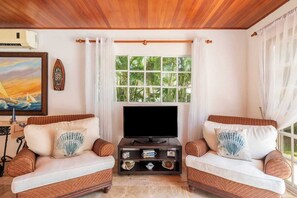 TV - Private Villa w/ Pool &Daily Cleaning| Sleeps 12 (San Pedro de Macoris)