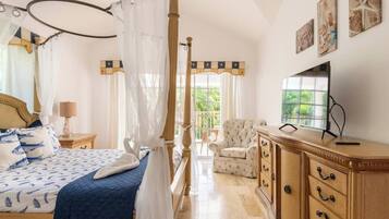 4 bedrooms, iron/ironing board, free WiFi, bed sheets