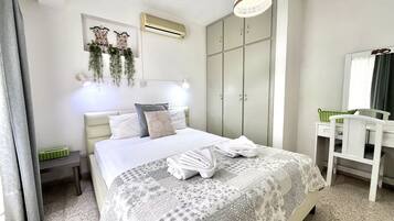 1 chambre, fer et planche à repasser, Wi-Fi gratuit, draps fournis