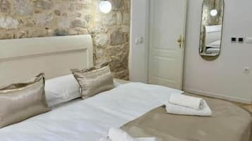 Apartemen, AC, pemandangan halaman