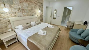 Apartment, Air conditioning, Courtyard View