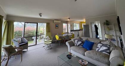 Coastal Escape in Raumati South