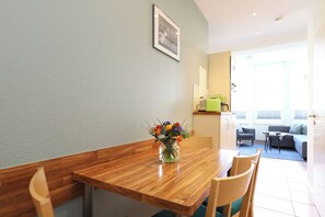 Dining - Vrbo Property (Rostock)