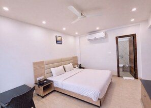 Room - Hotel GR Palace - Sea View & Pool (Puri)