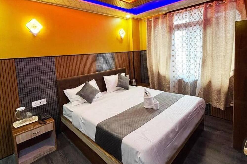 Hotel The himalayan Paradise