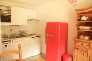 Classic Apartment, 3 Bedrooms | Private kitchen - Apartment Near Portes du Soleil ski Area (Chatel)