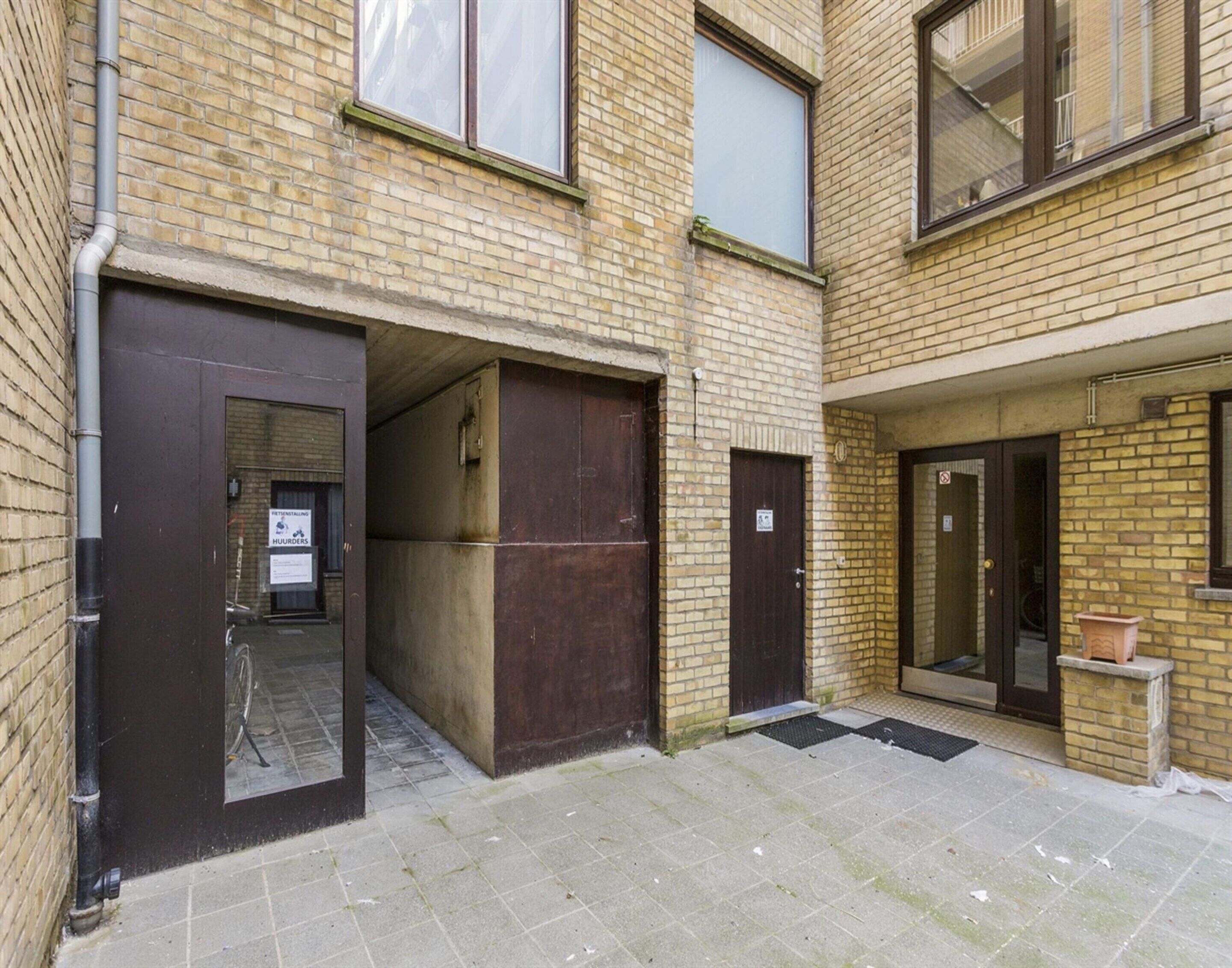 Classic Apartment, 2 Bedrooms | Reception