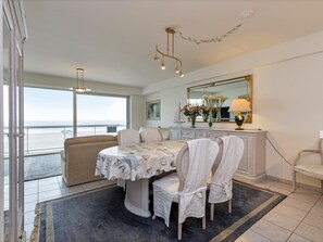 Dining - Apartment in Blankenberge With Sea Views (Blankenberge)