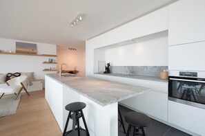 Classic Apartment, 3 Bedrooms | Private kitchen - Apartment Knokke-heist With Sea View (Knokke-Heist)
