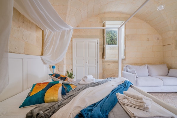 1 chambre, fer et planche à repasser, Wi-Fi, draps fournis
