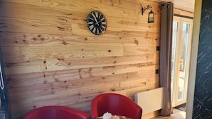 Uklassifisert bilde, 2 av 13, knapp