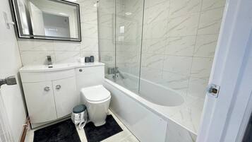 Casa, 4 quartos | Banheiro