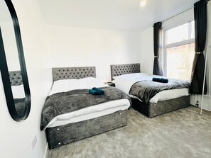 Casa, 4 quartos | 4 quartos