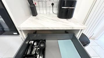 House, 4 Bedrooms | Interior