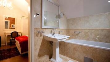 Slippers, bidet