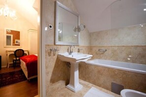 Bathroom - Hotel Actum (Kranj)