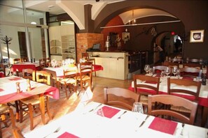 Dining - Hotel Actum (Kranj)
