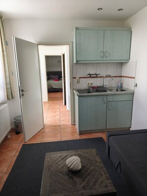 Internet, bed sheets - Apartment no. 13 (Rostock)