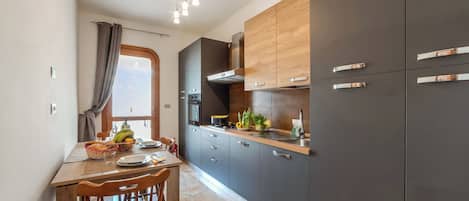 Standard House, 3 Bedrooms, 2 Bathrooms (VillaMar Salento APT with Pool) | Private kitchen