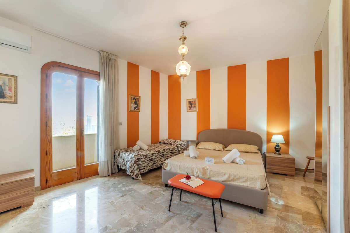 Casa Standard, camere multiple, 2 bagni (VillaMar Salento APT with Pool) | 3 camere, Wi-Fi gratuito, lenzuola