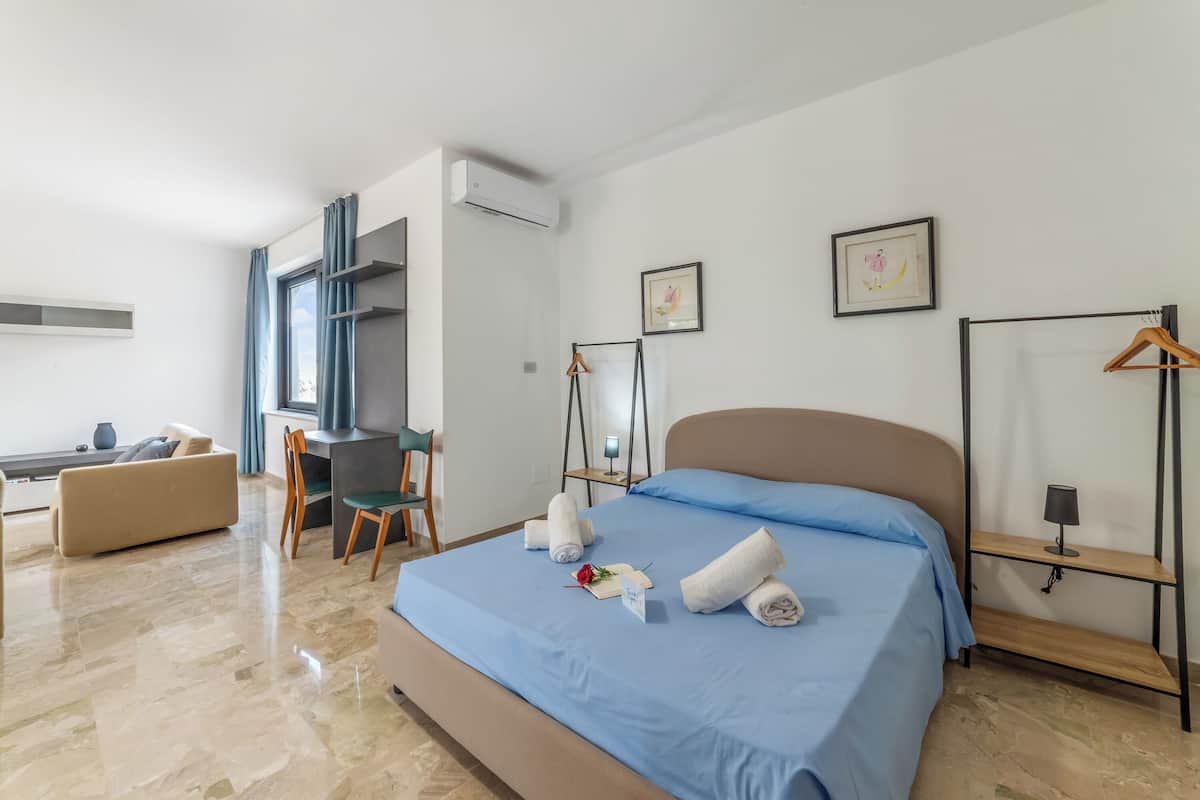 Monolocale Standard (VillaMar Salento Room 3 With Pool) | 3 camere, Wi-Fi gratuito, lenzuola