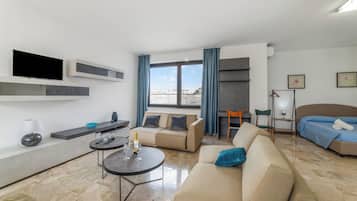Standard Studio, Air conditioning (VillaMar Salento Room 3 With Pool) | Living room