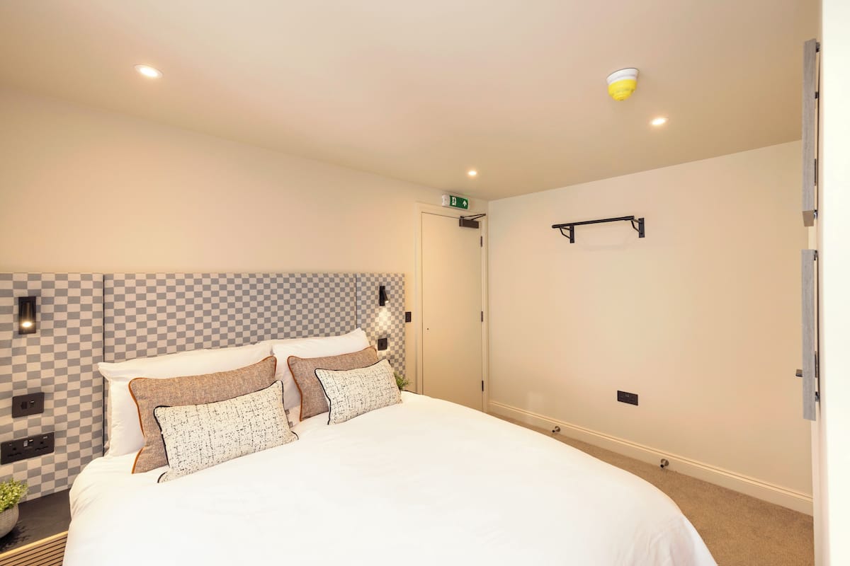 Comfort dubbelrum - utsikt mot staden