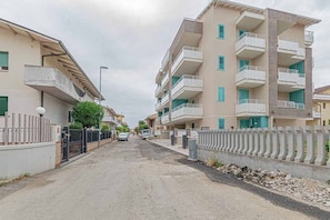 Exterior - Homiday - Albatros 1, Two-room apartment on the Ground Floor (Alba Adriatica)