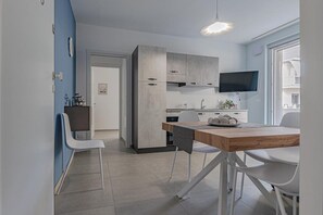 Dining - Homiday - Albatros 2, Two Bedroom Apartment on the Ground Floor (Alba Adriatica)