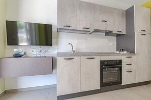 Fridge - Homiday - Albatros 5, Two Bedroom Apartment on the Ground Floor (Alba Adriatica)