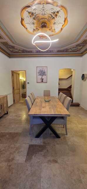 Dining - Mas Lou Calèu (Noves)