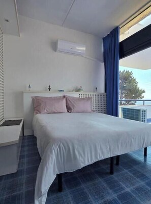 WiFi - Dream apartment by the sea with panoramic terrace in Castro (Castro)