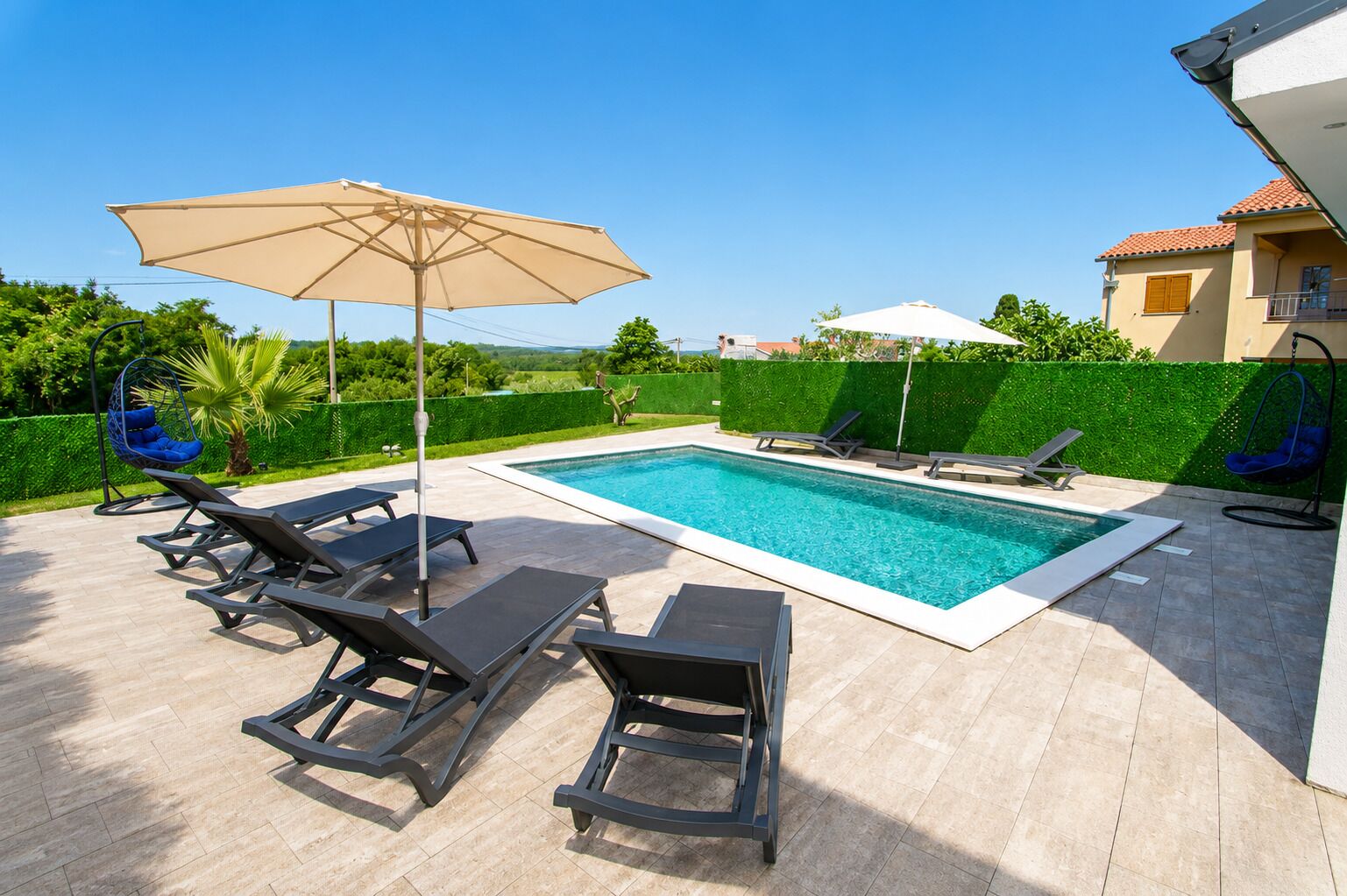 Udendørs pool