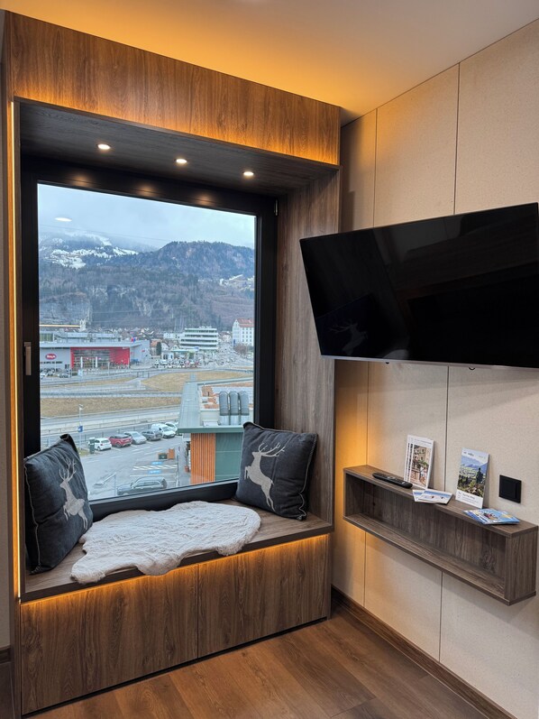 المنشأة من الداخل